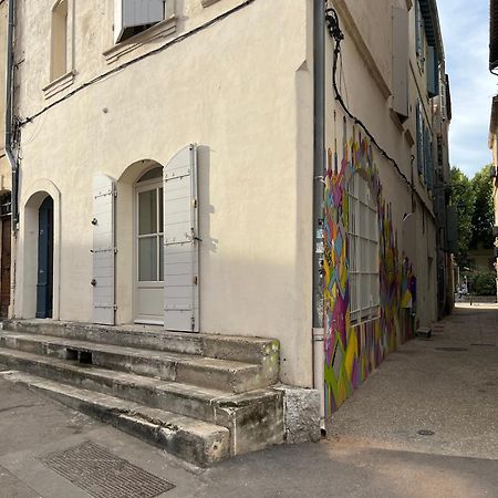 Le Petit Appartement D'Arles Esterno foto